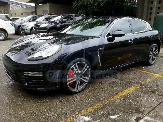 LOTE 001 - PORSHE PANAMERA 4.8 Turbo 4WD 2010