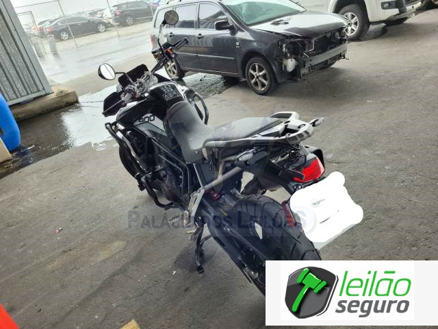 LOTE 001 TRIUMPH/TIGER 900 GT PRO