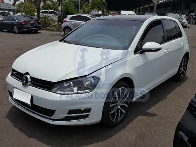 LOTE 032 - Volkswagen Golf Comfortline 1.4 TSi